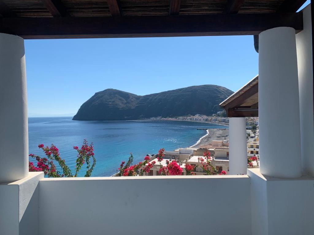 Oltremare Residence Hotel Lipari  Exterior photo
