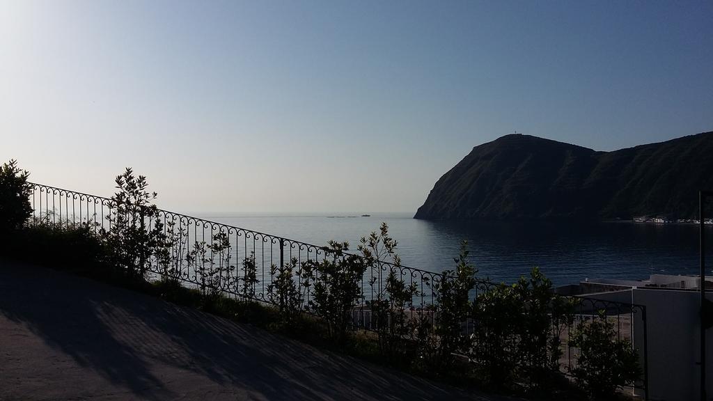 Oltremare Residence Hotel Lipari  Exterior photo